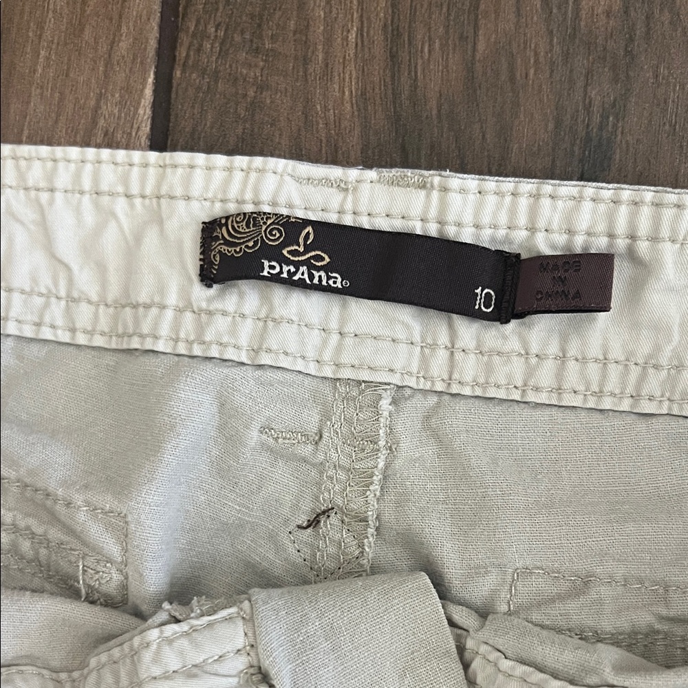 Prana Light Tan Cargo Capris - Picture 2 of 9